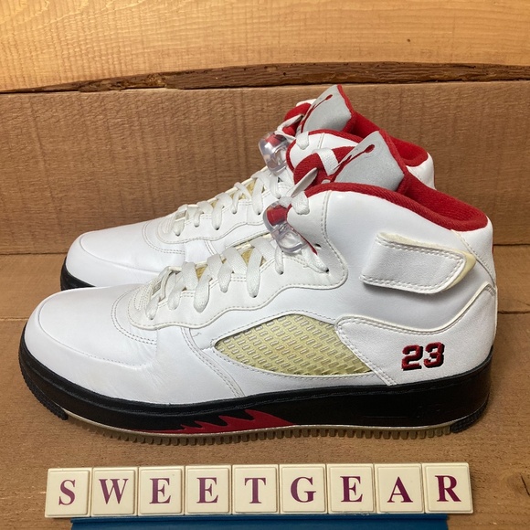 Jordan 5 Fusion 'Varsity Red - Black / White' Air Force 1 - Picture 4 of 16